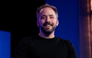 云存储巨头创立19载，Dropbox首席执行官休斯顿宣布卸任
