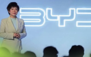 比亚迪副总裁李柯在摩纳哥大奖赛期间与F1和FIA高层举行会议