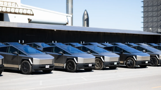 晨星：SpaceX价值不足其1.75万亿美元IPO目标的一半  第1张