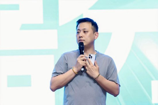 千问总裁吴嘉：为每个考生提供一位免费专业的AI志愿填报专家  第1张
